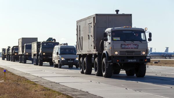 Kolona vozila sa medicinskom opremom Ministarstva odbrane Rusije - Sputnik Srbija