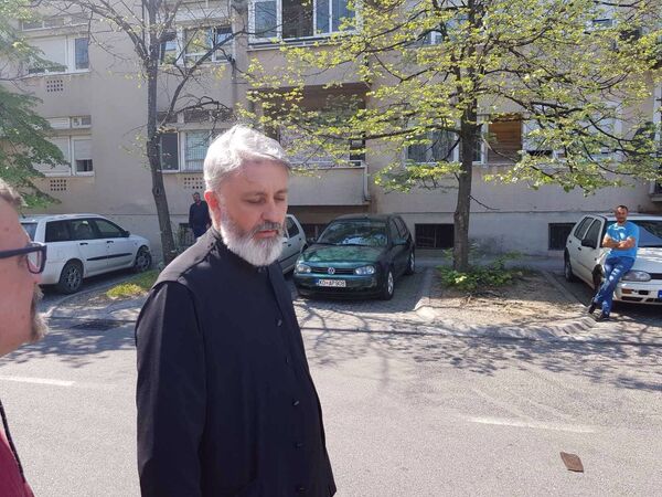 Час веронауке завршен, Амфилофије напустио зграду полиције /фото/ Час веронауке завршен, Амфилофије напустио зграду полиције /фото/ - Sputnik Србија
