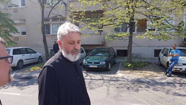 Sveštenik Mirčeta Šljivančanin fotografisan po izlasku iz Centra bezbednosti u Podgorici - Sputnik Srbija