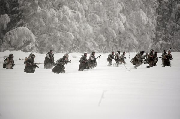 Зашто странци облаче униформу Црвене армије - Sputnik Србија