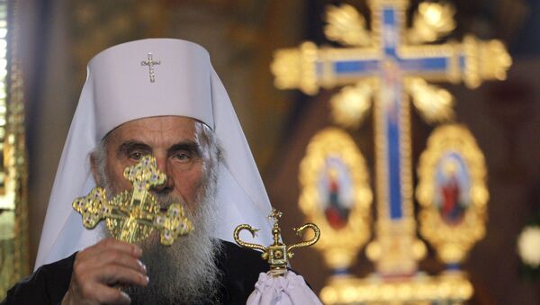 Patrijarh Srpske pravoslavne crkve Irinej vrši tradicionalnu pravoslavnu liturgiju u hramu Svetog Save - Sputnik Srbija