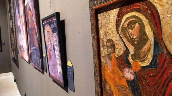 Реплике икона и фресака из манастира Студеница у галерији САНУ - Sputnik Србија