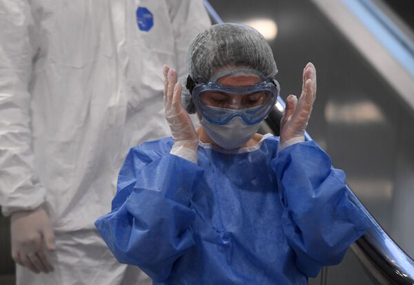 Od zemlje za primer do novog žarišta korona virusa  - Sputnik Srbija