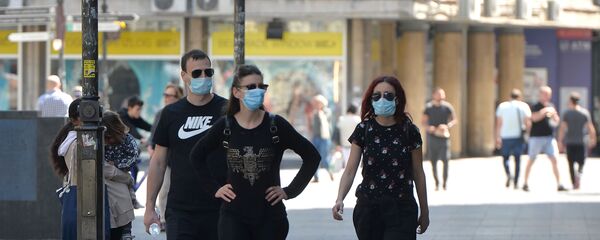 Atmosfera na beogradskim ulicama pred najduži policijski čas od uvođenja vanrednog stanja - Sputnik Srbija