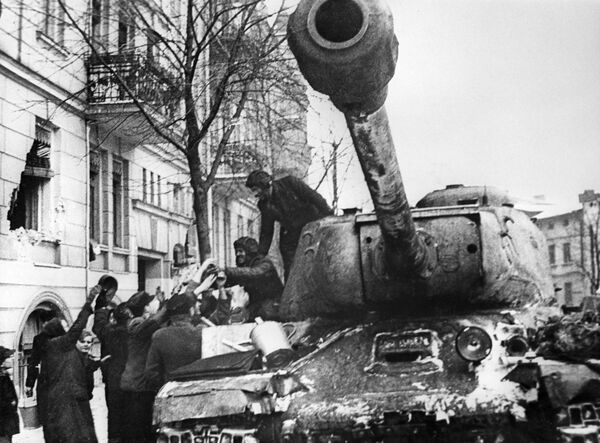 Ponos Crvene armije – tenk bolji od „Hitlerovih zveri“ Ponos Crvene armije – tenk bolji od „Hitlerovih zveri“ - Sputnik Srbija