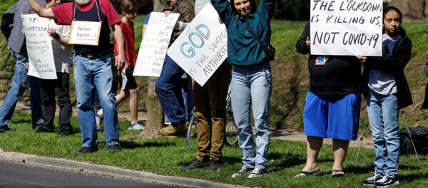 Протести у САД против мера карантина Протести у САД против мера карантина - Sputnik Србија