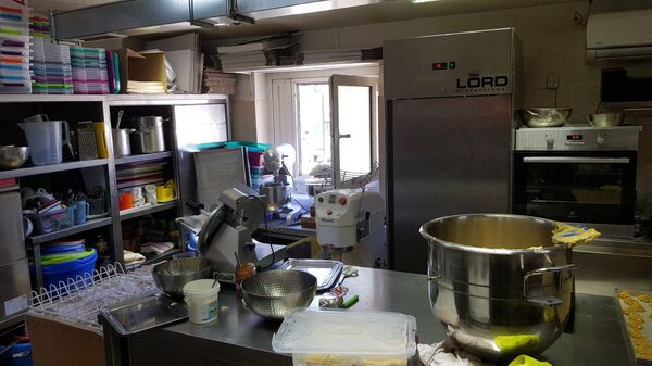 Алармантно! Народне кухиње на КиМ у никад тежем положају - хране има за још шест месеци