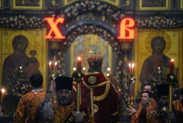 Uskršnja služba u katedrali Svete Trojice u Jekaterinburgu - Sputnik Srbija