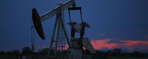 Нафтна пумпа на налазишту у Оклахоми - Sputnik Србија