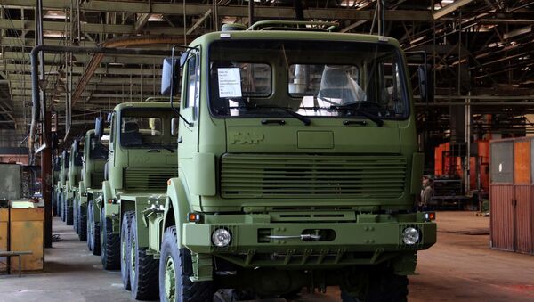 Девет нових камиона из ФАП-а за Војску Србије - Sputnik Србија