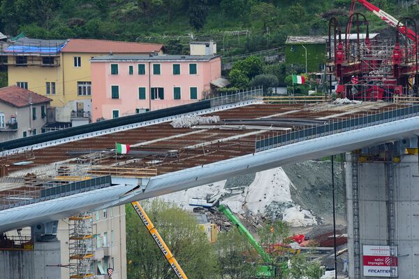 Нови мост у Ђенови 600 дана после трагедије - Sputnik Србија