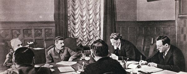 Sovjetski lider Josif Staljin na sastanku sa visokom komandom SSSR-a - Sputnik Srbija