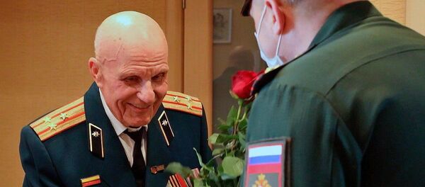 Onlajn parada za veterana - Sputnik Srbija