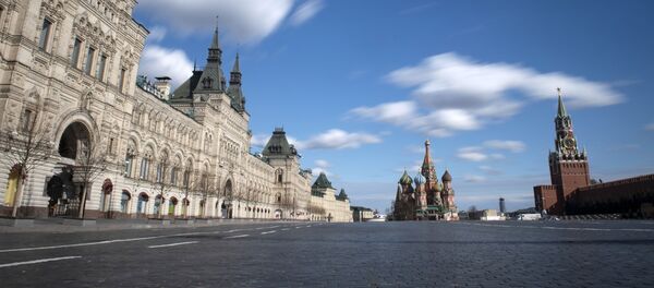 Празан Црвени трг у Москви током режима самоизолације због епидемије вируса корона ковид 19. - Sputnik Србија
