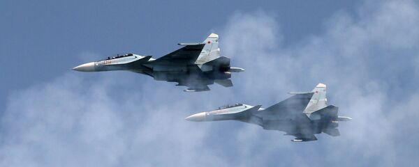 Вишенаменски ловци Су-34 Вишенаменски ловци Су-34 - Sputnik Србија