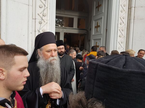 Бећковић, Симовић, Данојлић и још 18 интелектуалаца објавили јавно писмо о хапшењу Јоаникија Бећковић, Симовић, Данојлић и још 18 интелектуалаца објавили јавно писмо о хапшењу Јоаникија - Sputnik Србија