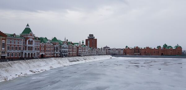 Град у коjи је православље стигло са Хиландара, ракетама брани Москву /видео/ Град у коjи је православље стигло са Хиландара, ракетама брани Москву /видео/ - Sputnik Србија