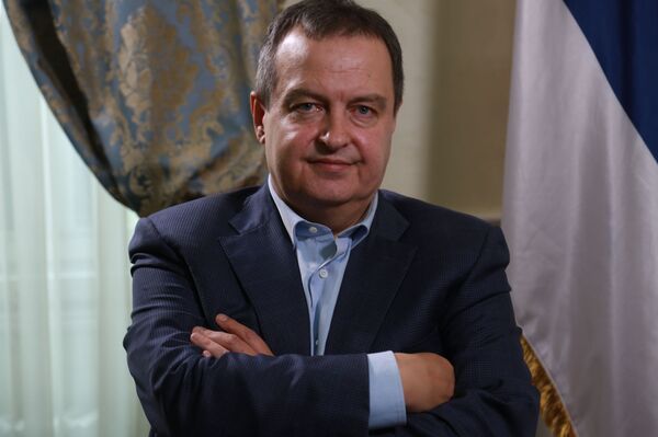 Дачић упозорио Црну Гору: Идите где хоћете, срећан вам пут, само не дирајте Србе! /видео/ - Sputnik Србија