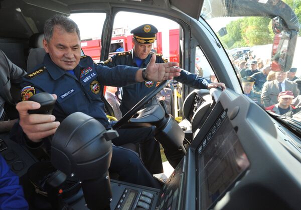 Sergej Šojgu — ministar odbrane i spasilac broj jedan Sergej Šojgu — ministar odbrane i spasilac broj jedan - Sputnik Srbija