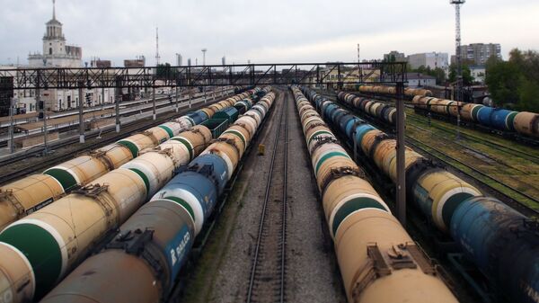 Železničke cisterne za prevoz naftnih derivata na stanici u Krasnodaru - Sputnik Srbija