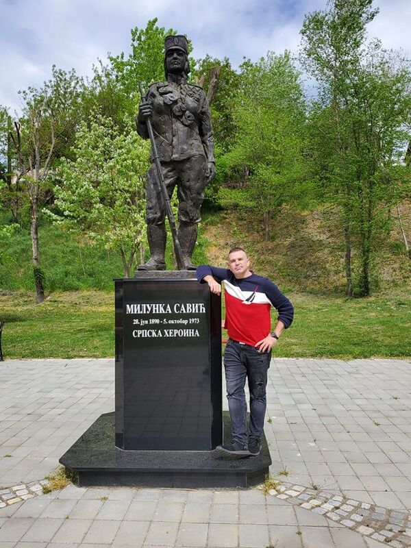 „Zašto mrze Srbe, pa oni su najbolji!“: Amerikanac širom sveta ispravlja nepravdu prema Srbiji „Zašto mrze Srbe, pa oni su najbolji!“: Amerikanac širom sveta ispravlja nepravdu prema Srbiji - Sputnik Srbija