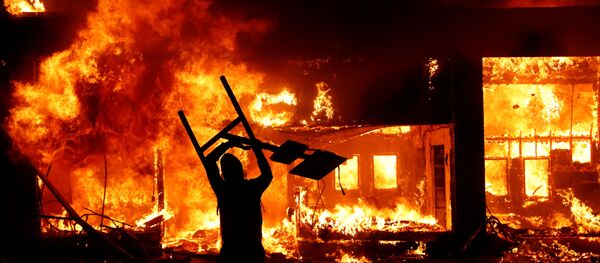 Протести у Минеаполису - Sputnik Србија