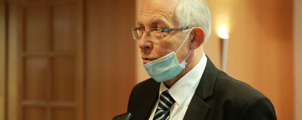 Предраг Кон на конференцији „Свет после вируса корона“ Предраг Кон на конференцији „Свет после вируса корона“ - Sputnik Србија