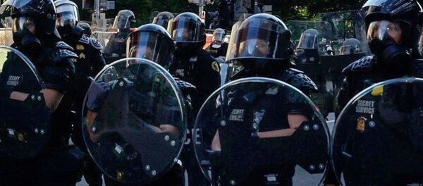 Припадници војне полиције на протесту у Вашингтону - Sputnik Србија