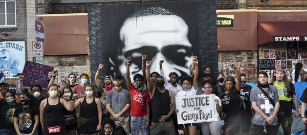 Protesti u SAD na mestu ubistva Džordža Flojda - Sputnik Srbija