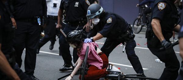 Protest u Njujorku Protest u Njujorku - Sputnik Srbija