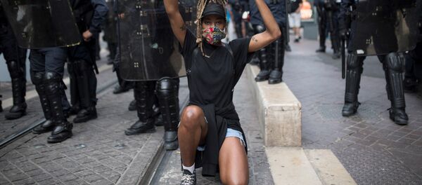 Протести у Француској Протести у Француској - Sputnik Србија