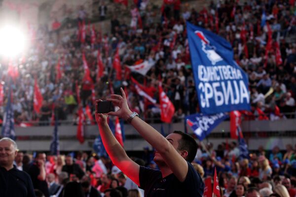 Dačić konvenciju završio u svom stilu - uz pesmu /video/ Dačić konvenciju završio u svom stilu - uz pesmu /video/ - Sputnik Srbija