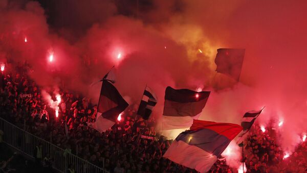 Navijači FK Partizan na utakmici protiv Crvene zvezde u Beogradu - Sputnik Srbija