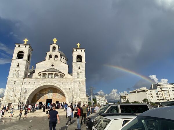 Дуга током молебана у Подгорици /фото/ - Sputnik Србија
