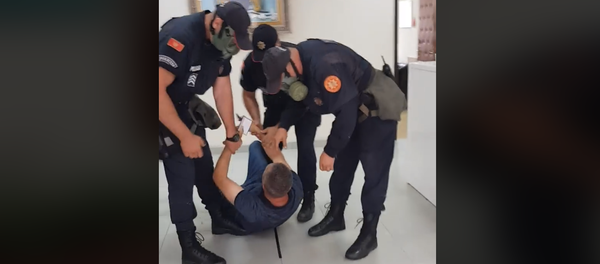 Хапшење у СО Будва - Sputnik Србија