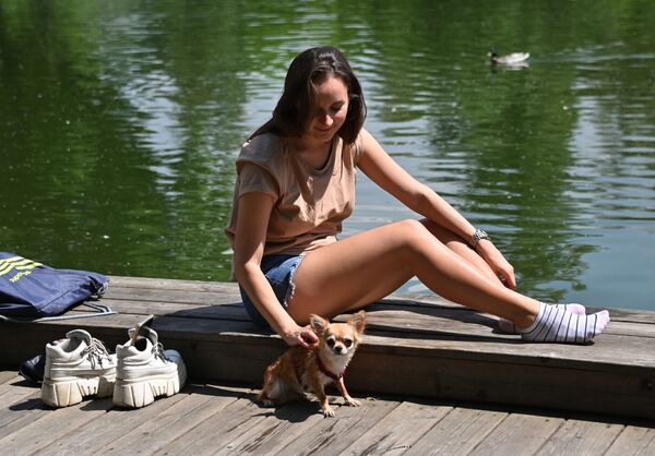 Москва: Оборен температурни рекорд из 1956. године - Sputnik Србија