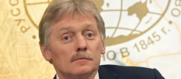 Болтон: Трамп намерно каснио на самит с Путином;Кремљ: Путин никад никог не чека - Sputnik Србија