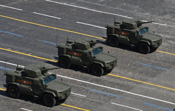 Oklopna vozila „Tajfun“ na Paradi pobede - Sputnik Srbija
