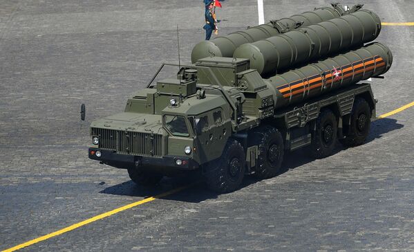 Противракетни систем С-400 на Паради победе у Москви - Sputnik Србија
