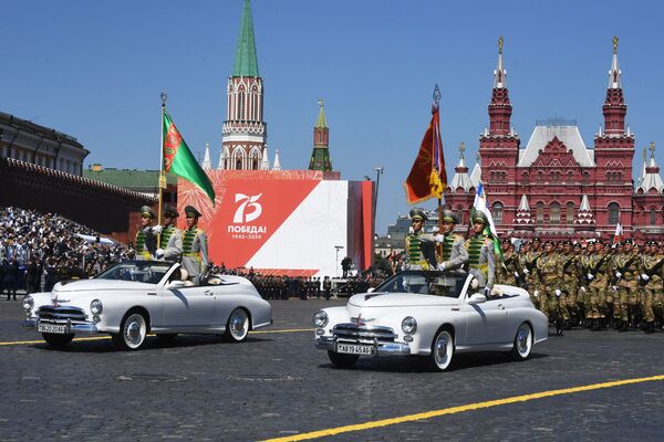 Делегација Туркменистана у свечаном дефилеу на Паради победе у Москви - Sputnik Србија