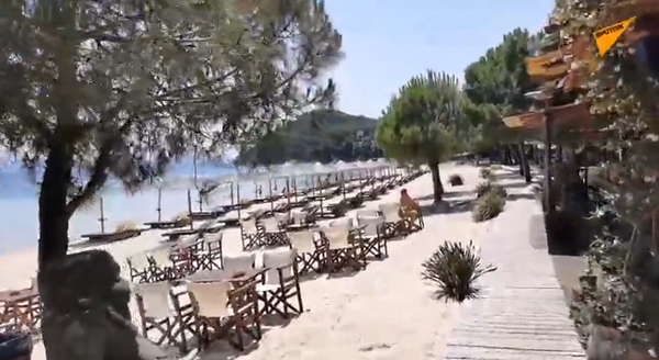 Sputnjik na Skijatosu sa srpskim turistima: Testiranje, pa uživanje u moru i pustoj plaži /video, foto/ Sputnjik na Skijatosu sa srpskim turistima: Testiranje, pa uživanje u moru i pustoj plaži /video, foto/ - Sputnik Srbija