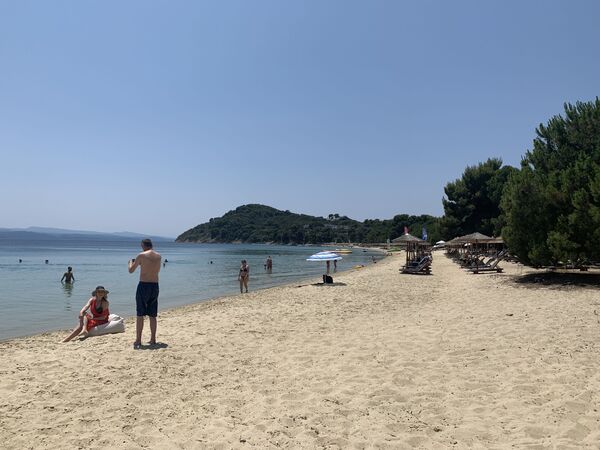 Sputnjik na Skijatosu na početku sezone: Ljubazni domaćini i prazni hoteli /foto/ Sputnjik na Skijatosu na početku sezone: Ljubazni domaćini i prazni hoteli /foto/ - Sputnik Srbija