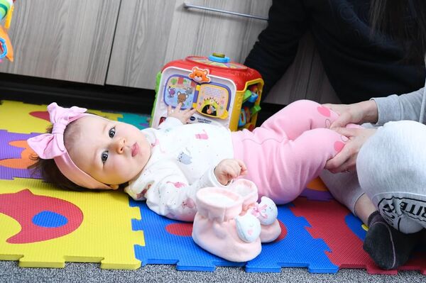 Још 400.000 евра да Србија скупи новац за најскупљи лек на свету - Sputnik Србија