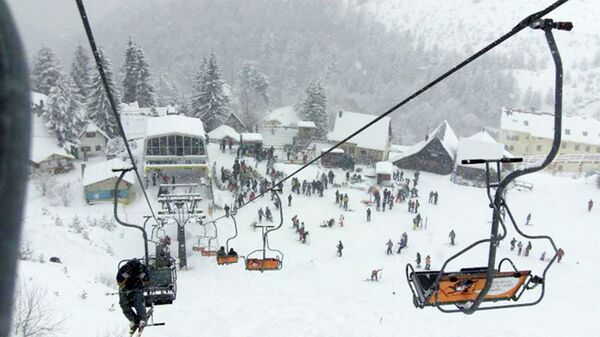 Ineks ski-centar Brezovica”, pored tri hotela za smeštaj, ima i devet žičara, sa stazama do 2.500 metara nadmorske visine. Ineks ski-centar Brezovica”, pored tri hotela za smeštaj, ima i devet žičara, sa stazama do 2.500 metara nadmorske visine. - Sputnik Srbija