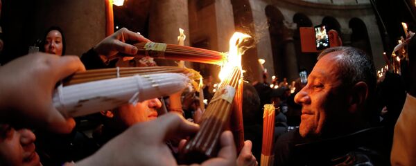 Blagodatni oganj - Sputnik Srbija