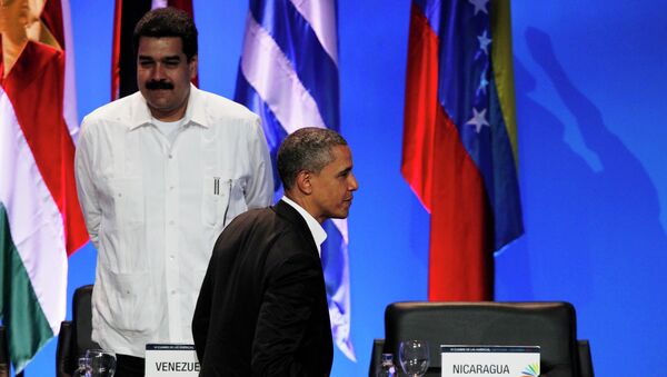 Predsednik SAD Barak Obama i predsednik Venecuele Nikolas Maduro, Kolumbija 2012 - Sputnik Srbija