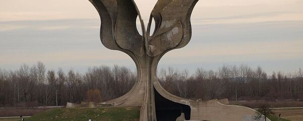 Spomenik u Jasenovcu Spomenik u Jasenovcu - Sputnik Srbija