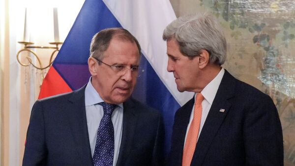 Sergej Lavrov i Džon Keri na Minhenskoj konferenciji o bezbednosti - Sputnik Srbija