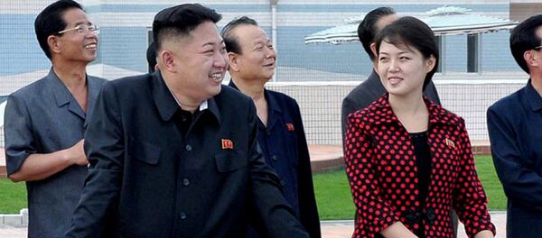 Kim Džong Un sa suprugom - Sputnik Srbija