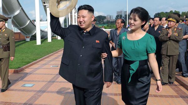Prvo pojavljivanje prve dame Severne Koreje od decembra 2014. - Sputnik Srbija